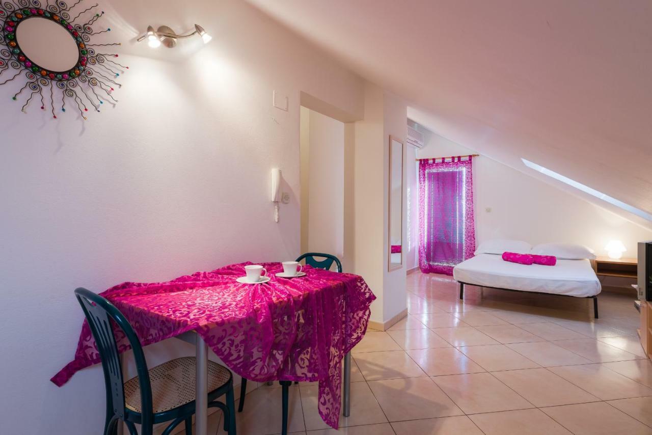 Apartments Villa Vallum ボル エクステリア 写真