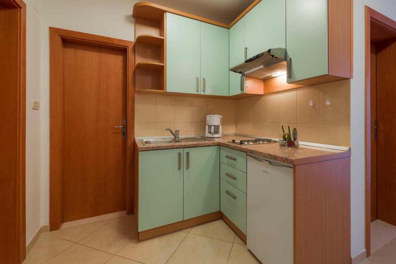 Apartments Villa Vallum ボル エクステリア 写真