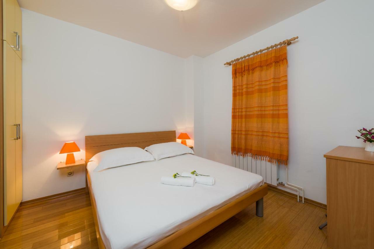 Apartments Villa Vallum ボル エクステリア 写真