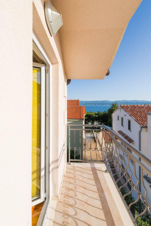 Apartments Villa Vallum ボル エクステリア 写真