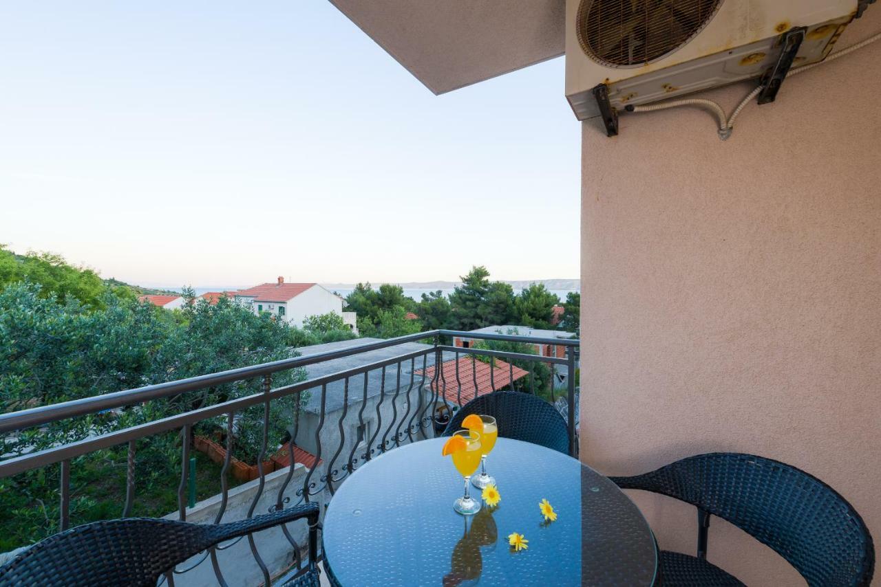 Apartments Villa Vallum ボル エクステリア 写真
