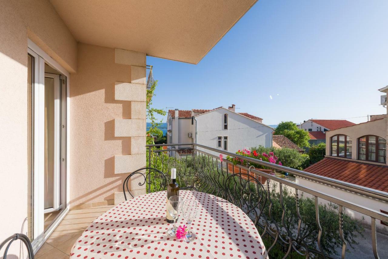 Apartments Villa Vallum ボル エクステリア 写真