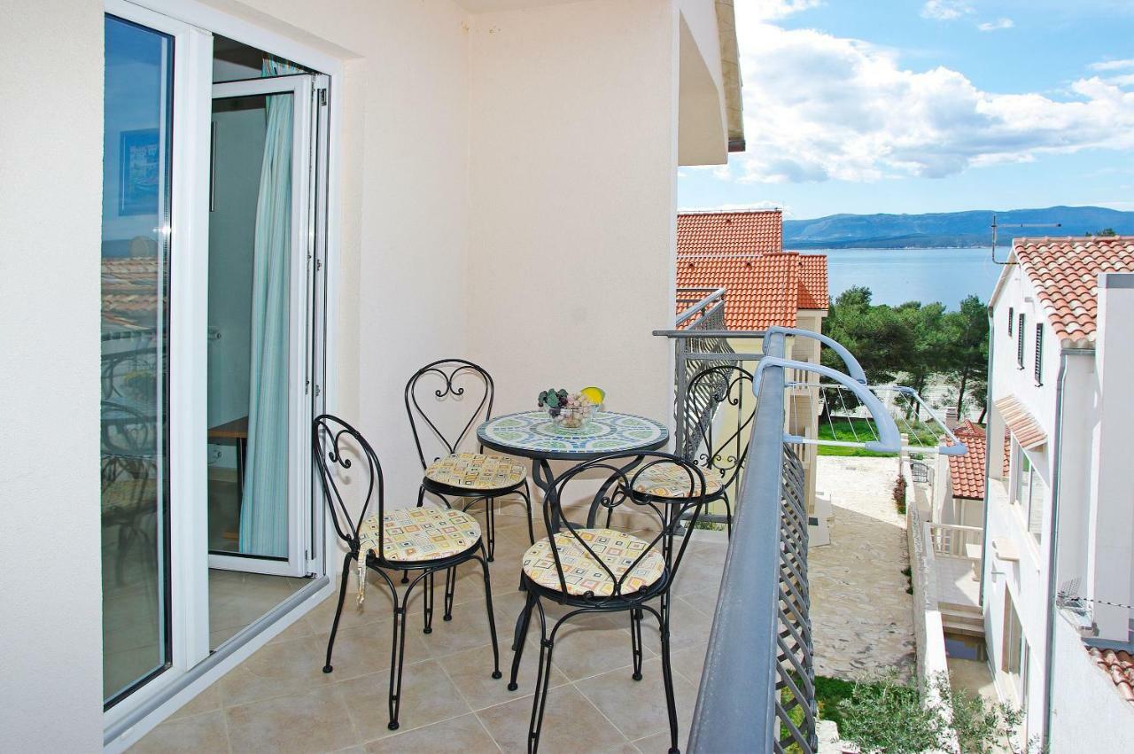 Apartments Villa Vallum ボル エクステリア 写真