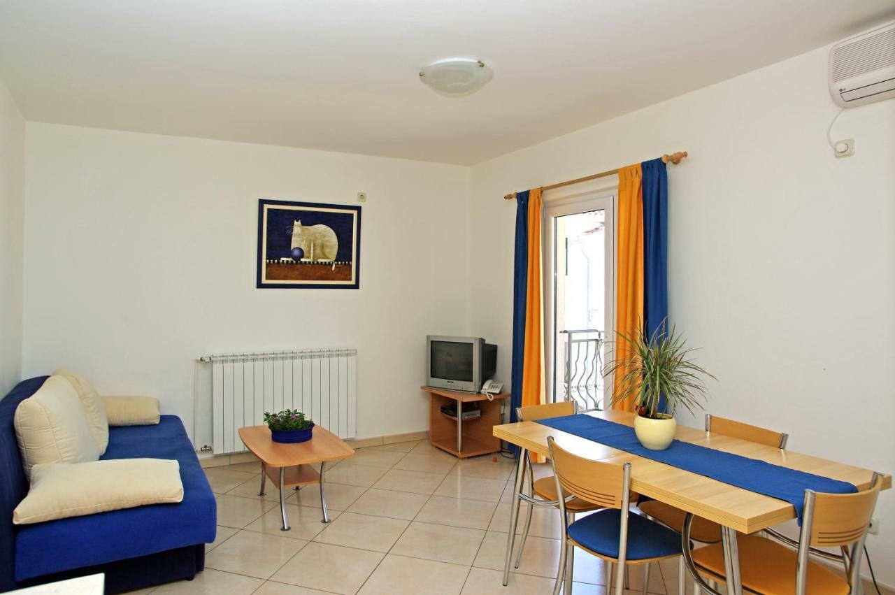 Apartments Villa Vallum ボル エクステリア 写真