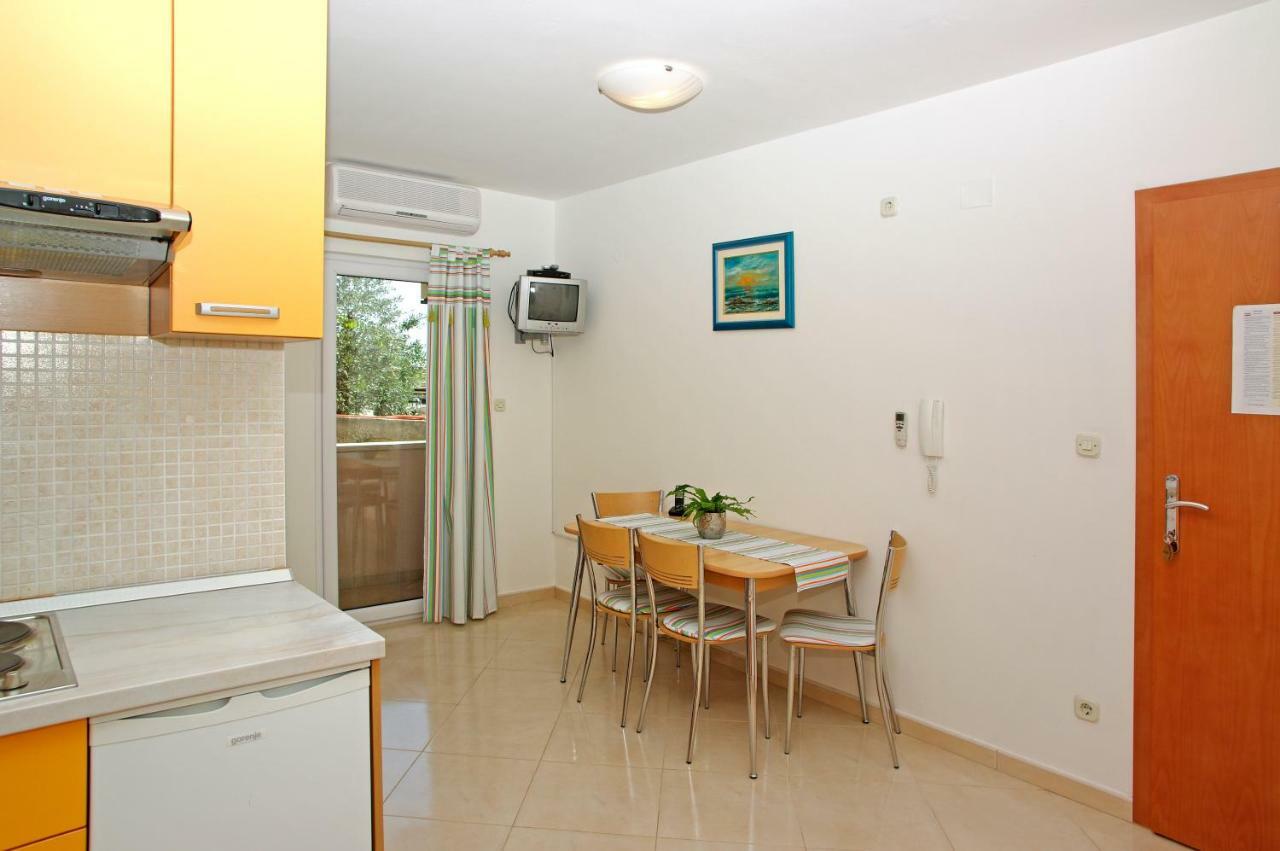 Apartments Villa Vallum ボル エクステリア 写真